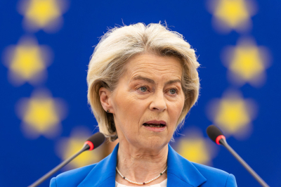 &laquo;Нерасторопная Урсула&raquo;: главу ЕК высмеяли за реакцию на удары по Ирану