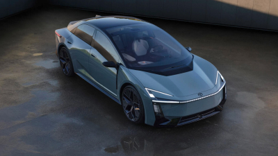 Toyota показала новый образ Corolla перед Токийским автосалоном