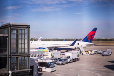 Россиянам разрешат брать в ручную кладь более 100 мл грудного молока