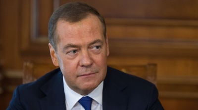 Медведев предложил странам НАТО применить 5-ю статью против Украины