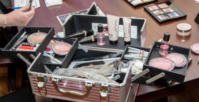 Визажистка из Челябинской области сделала макияж дочери Трампа