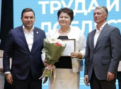 В Апастовском районе РТ отметили заслуги передовиков труда