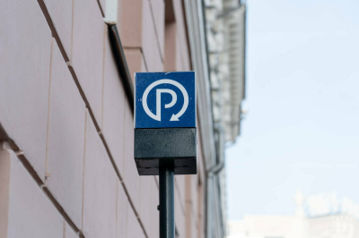 81 новое парковочное место появилось на улице Большая Крыловка в Казани