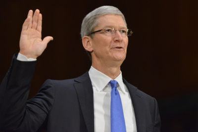Тим Кук ушел с поста гендиректора Apple