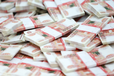 Вице-спикер ГД Чернышов: На золотую свадьбу супруги могут получить выплату
