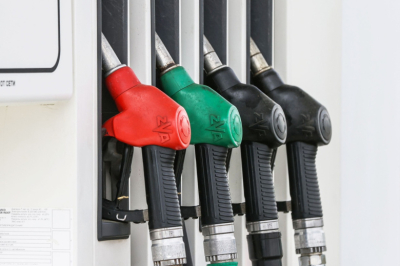 Дмитриев назвал дату &laquo;пересыхания&raquo; европейских бензоколонок