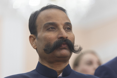 Дипломат предложил запустить рейсы из Екатеринбурга в три индийских аэропорта