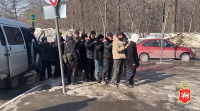 На одной из строек Казани полицейские выявили девять мигрантов, нарушающих правила пребывания